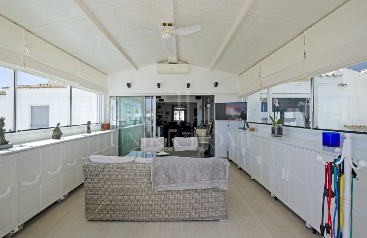 Ático en venta en Jardines del Puerto, Puerto Banus