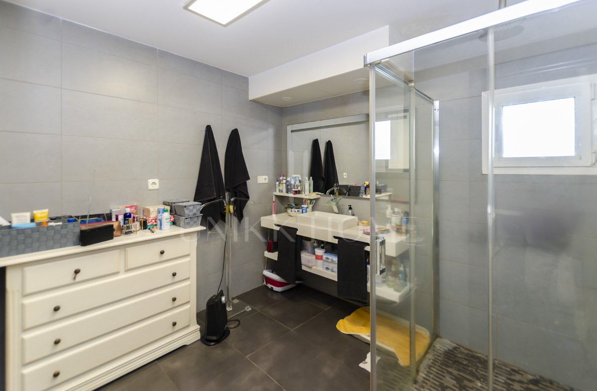 Ático en venta en Jardines del Puerto, Puerto Banus