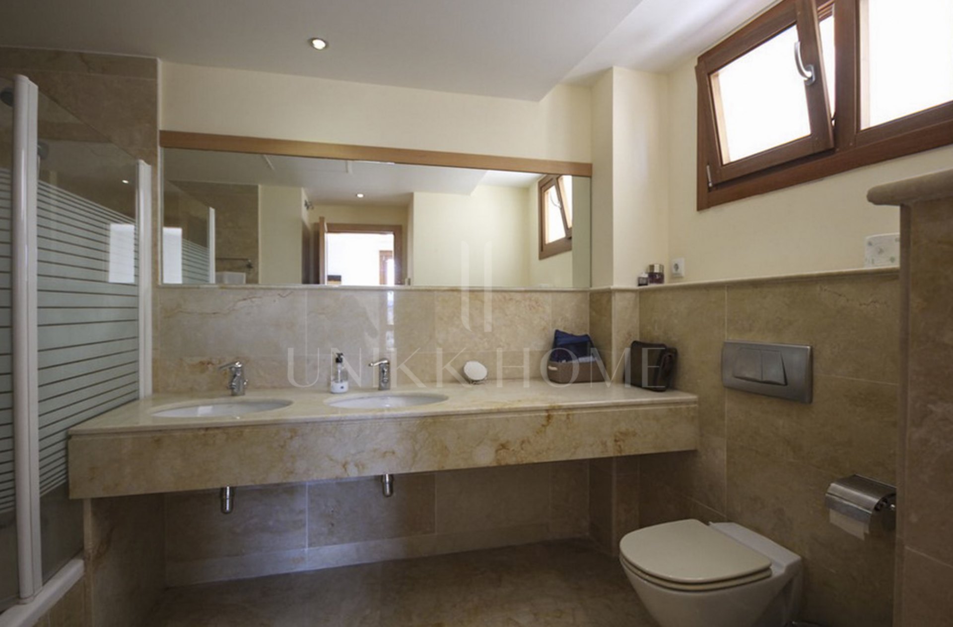 Apartamento Planta Baja en venta en Lomas de los Monteros, Marbella Este