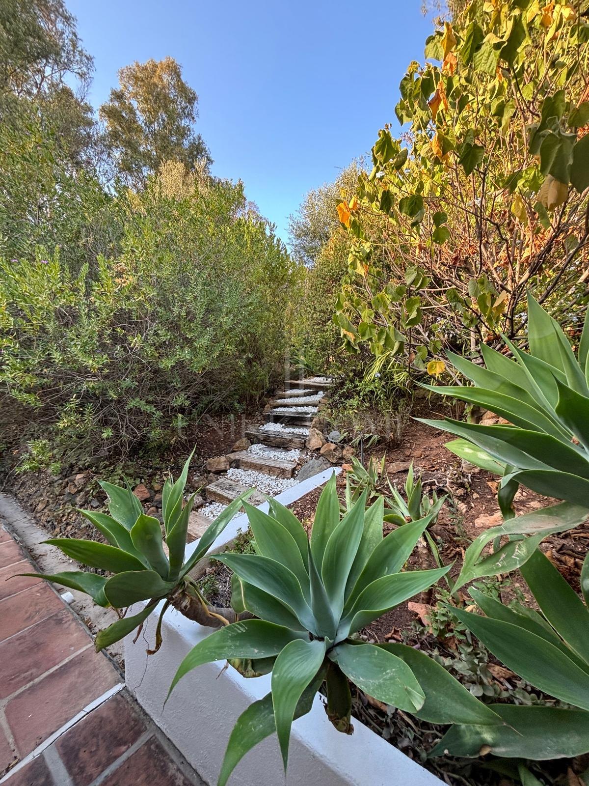 Villa en venta en La Resina Golf, Estepona Este