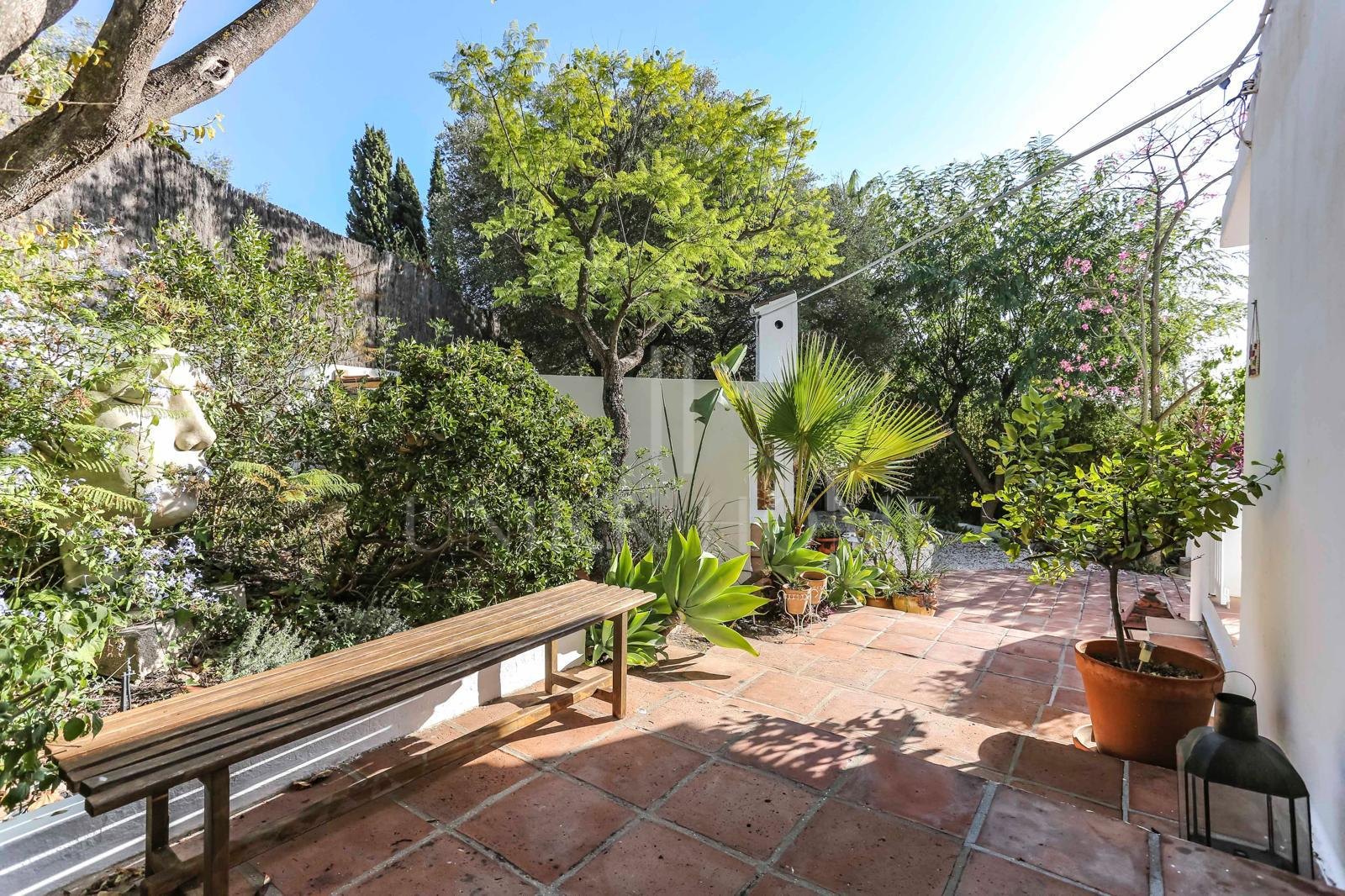 Villa en venta en La Resina Golf, Estepona Este