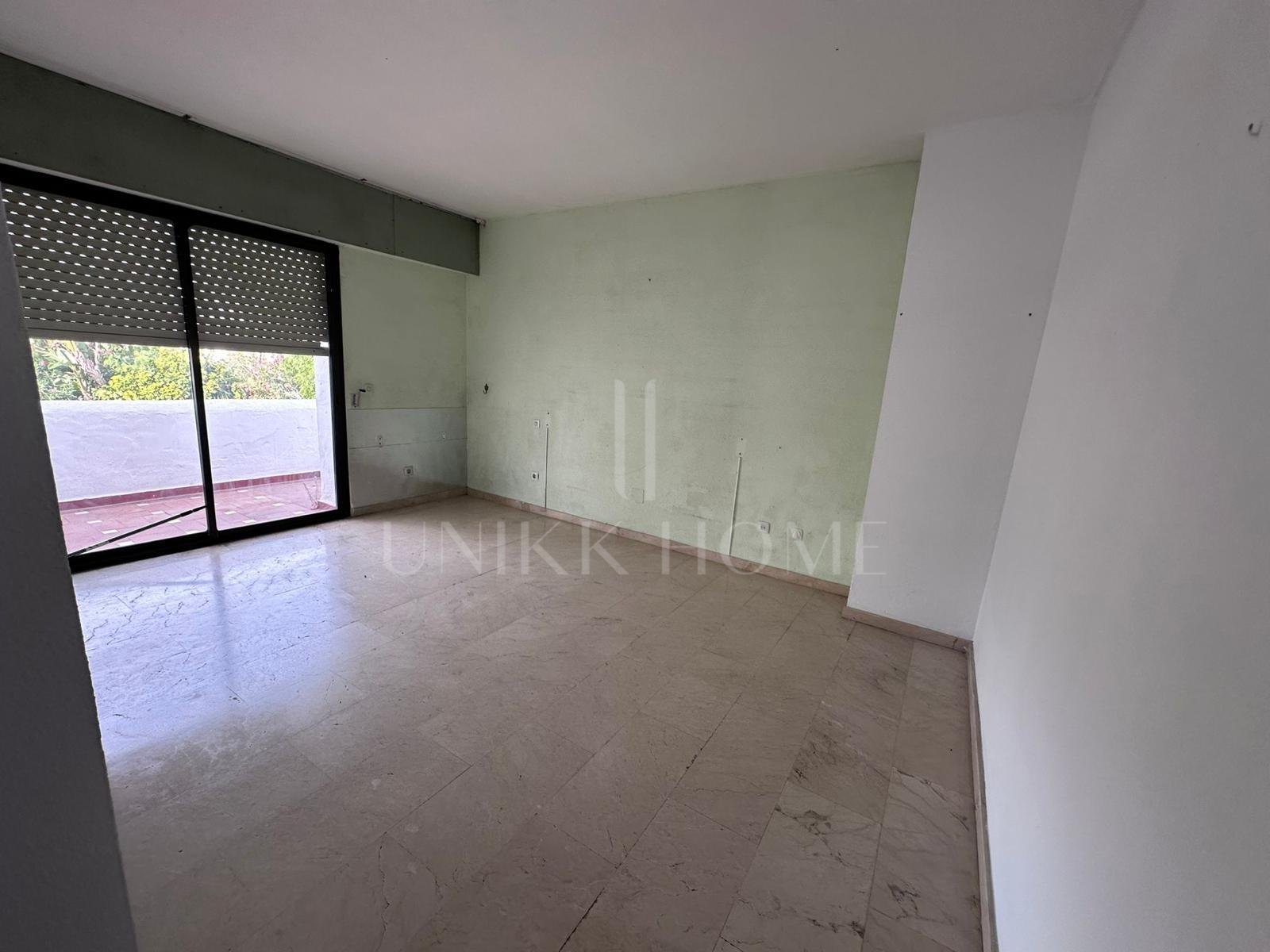 Apartment for sale in Paraiso Medio, Estepona East