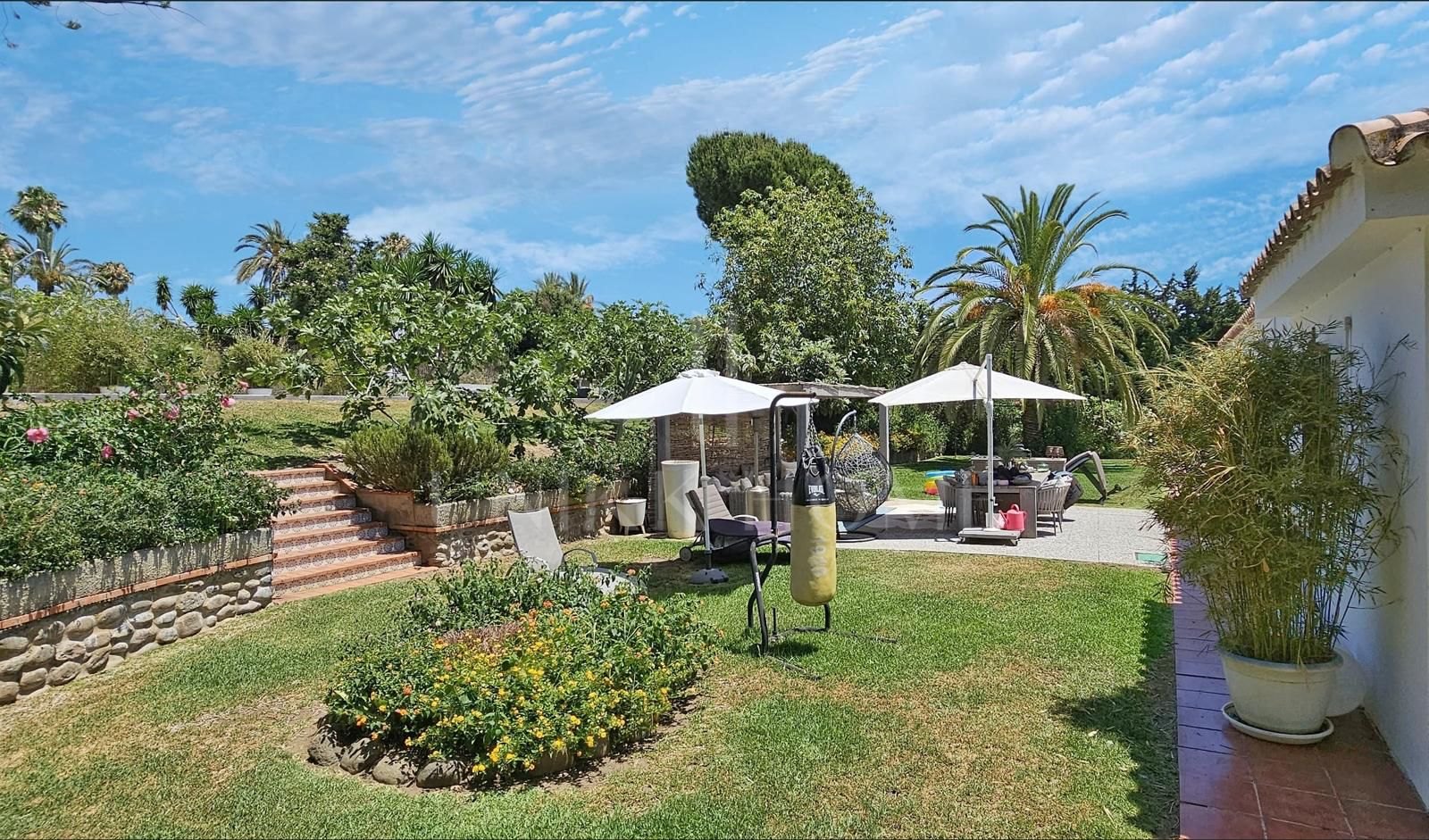 Villa en venta en Paraiso Barronal, Estepona Este