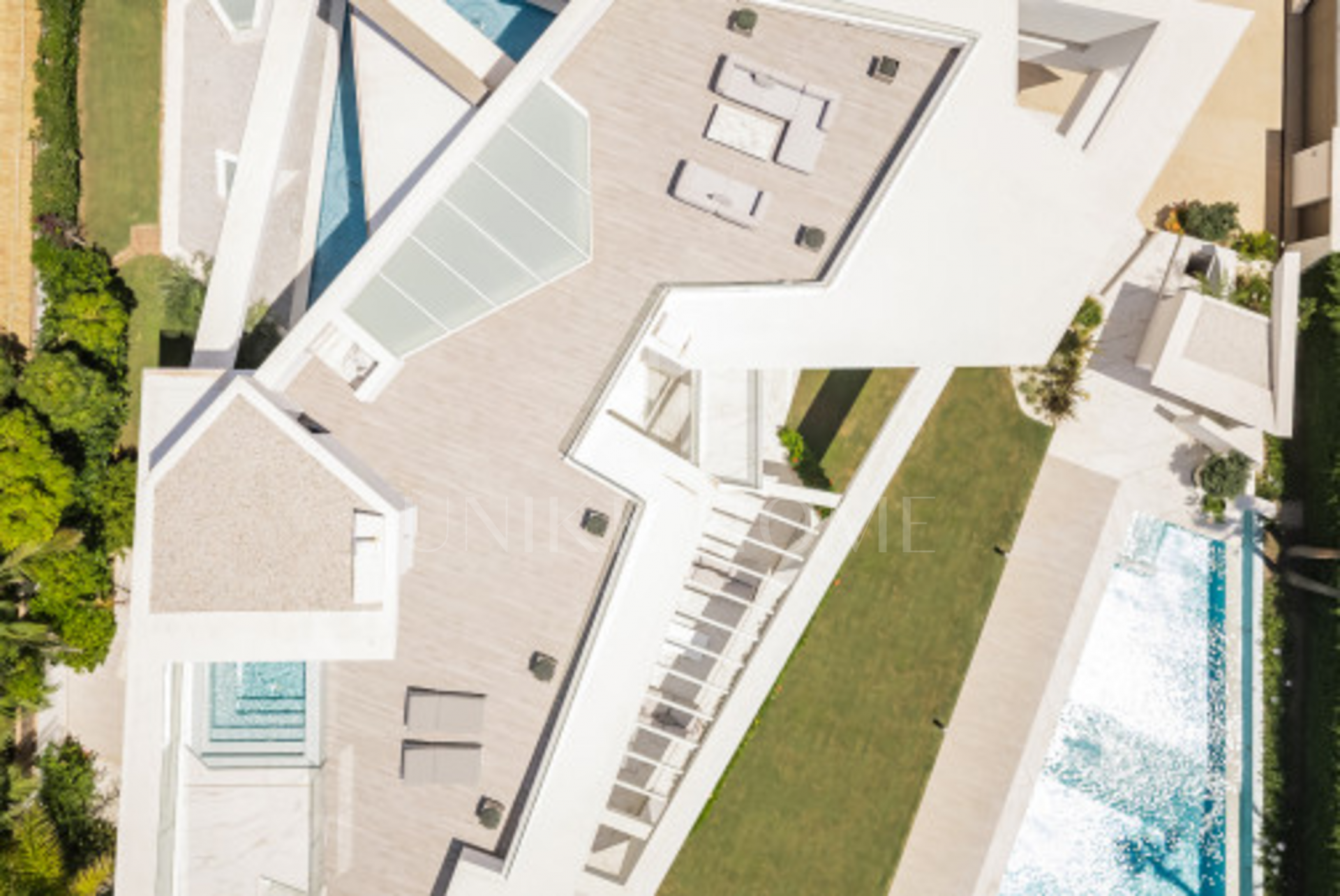 Villa en venta en Los Monteros Playa, Marbella Este