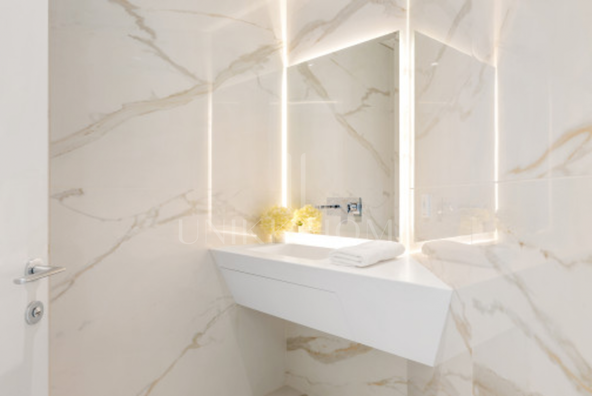 Villa en venta en Los Monteros Playa, Marbella Este