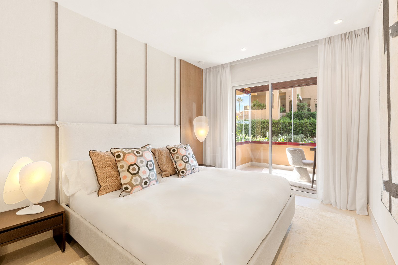 Apartamento de lujo con aceso directo al mar.