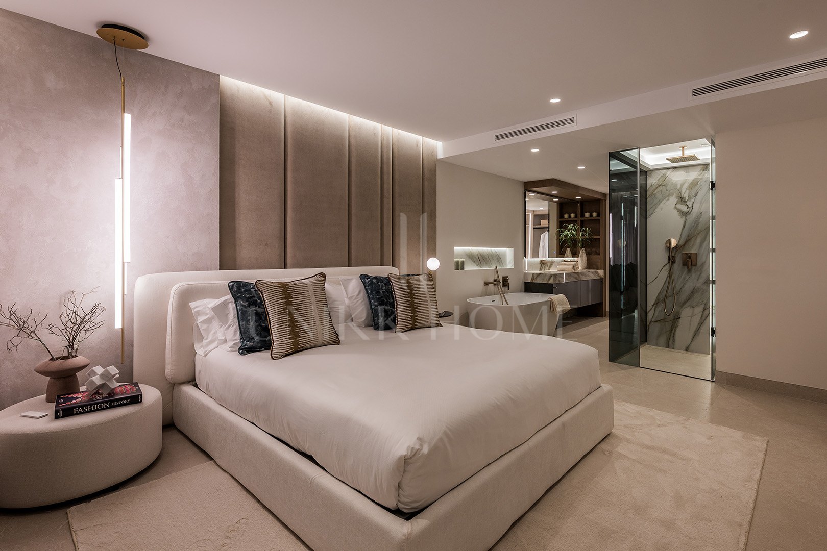 Apartamento de lujo con aceso directo al mar.