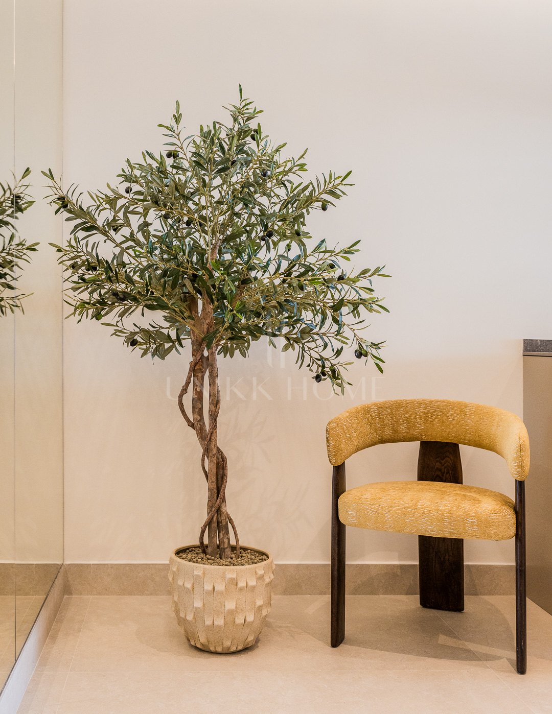 Ático completamente renovado cuenta con vistas despejadas al mar