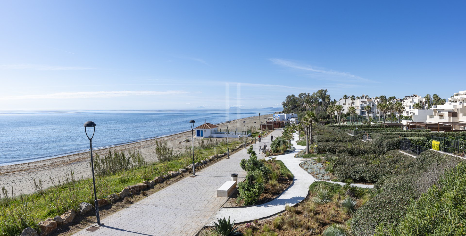 Apartamento completamente renovado en Bahía del Valerin