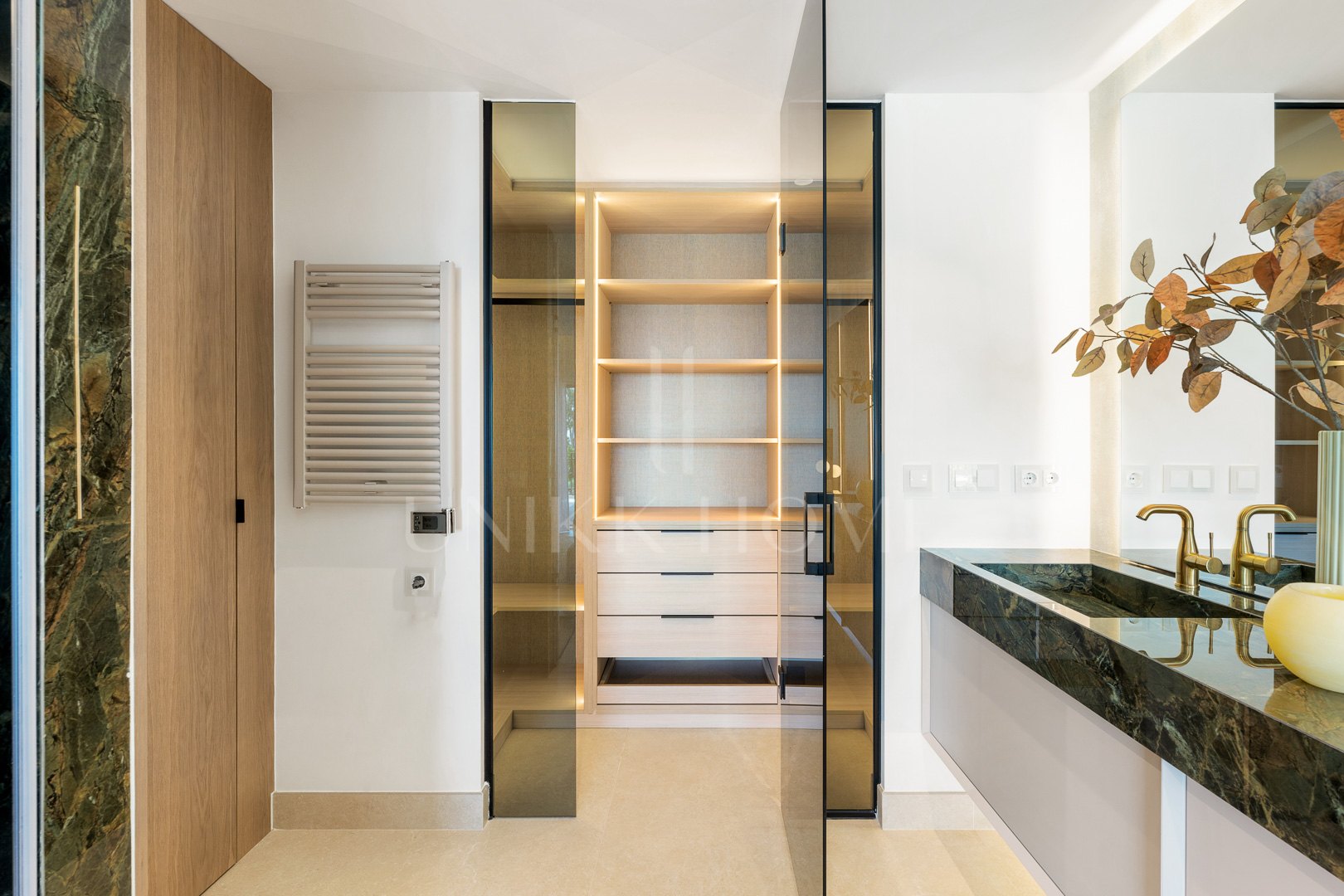 Apartamento completamente renovado en Bahía del Valerin