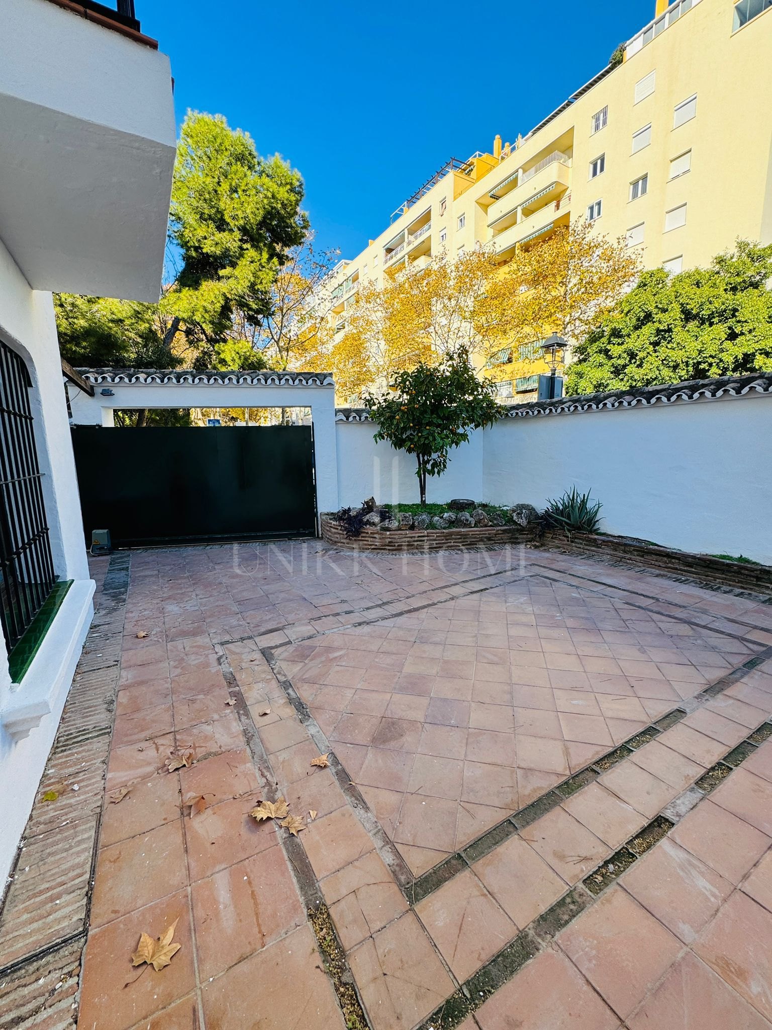 Adosado en venta en Huerta Belón, Marbella Ciudad