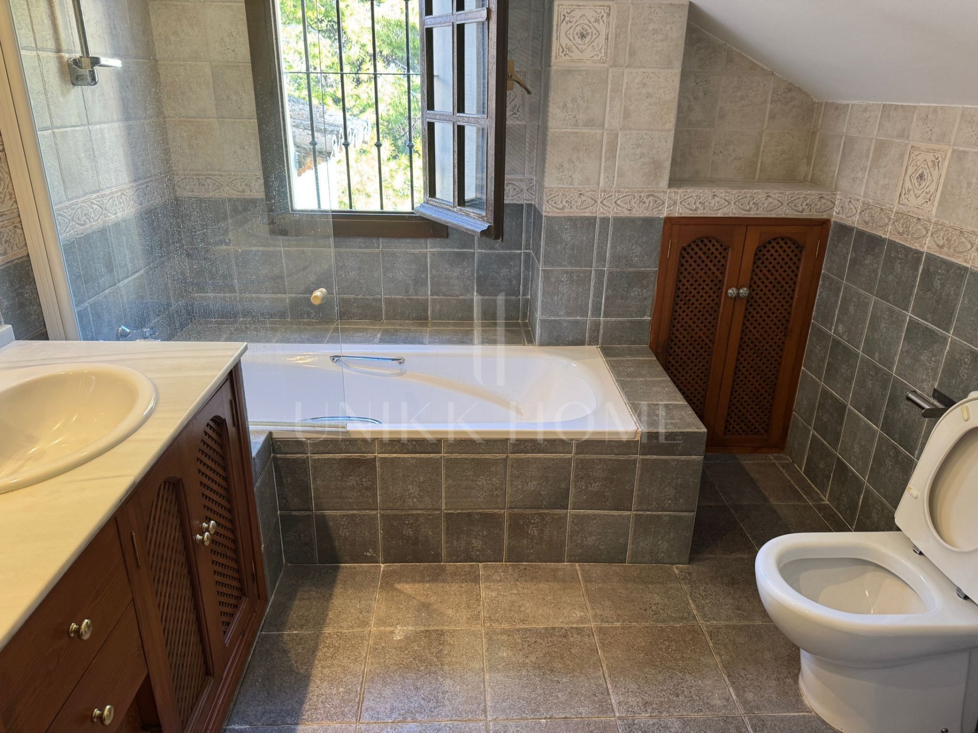 Adosado en venta en Huerta Belón, Marbella Ciudad