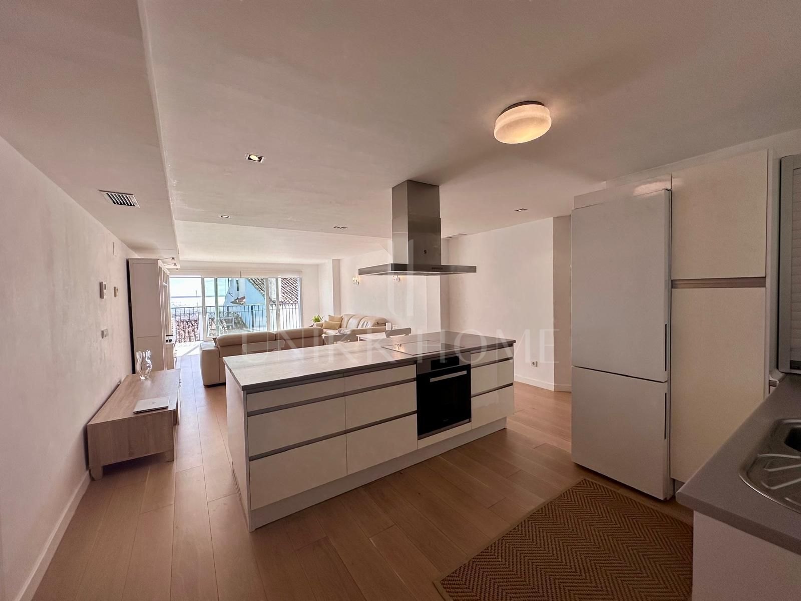 Apartamento en venta en Puerto Banus, Marbella (Todo)