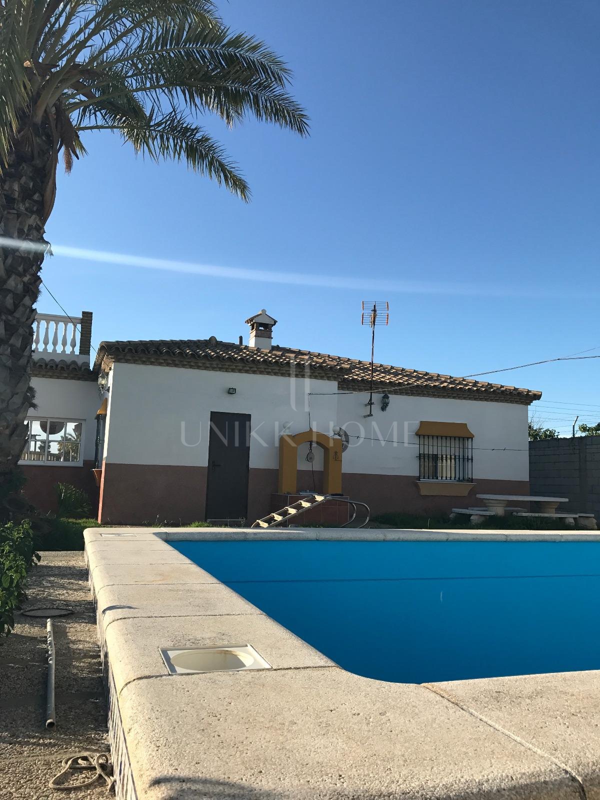 Villa en venta en Chiclana de la Frontera