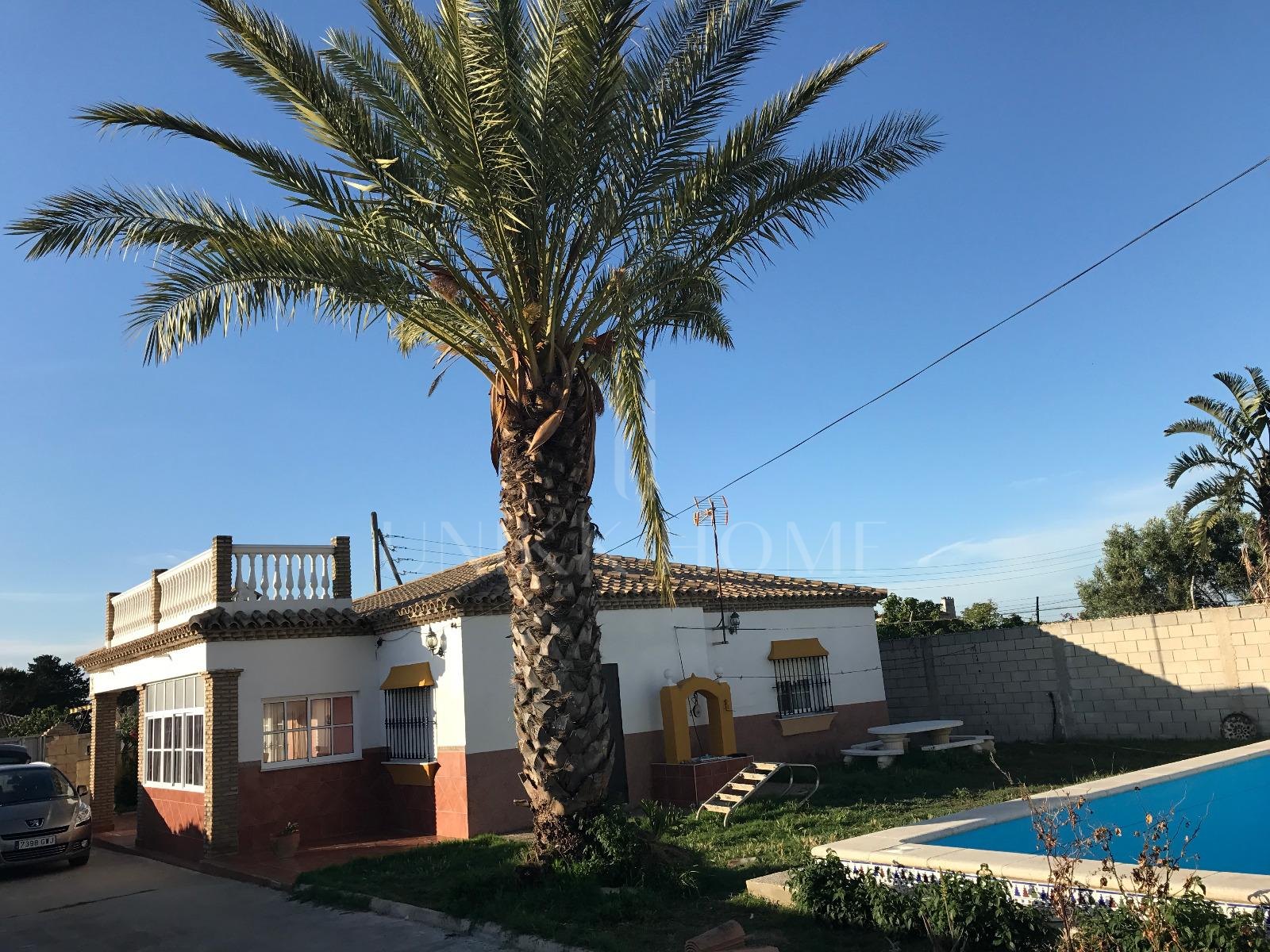 Villa en venta en Chiclana de la Frontera