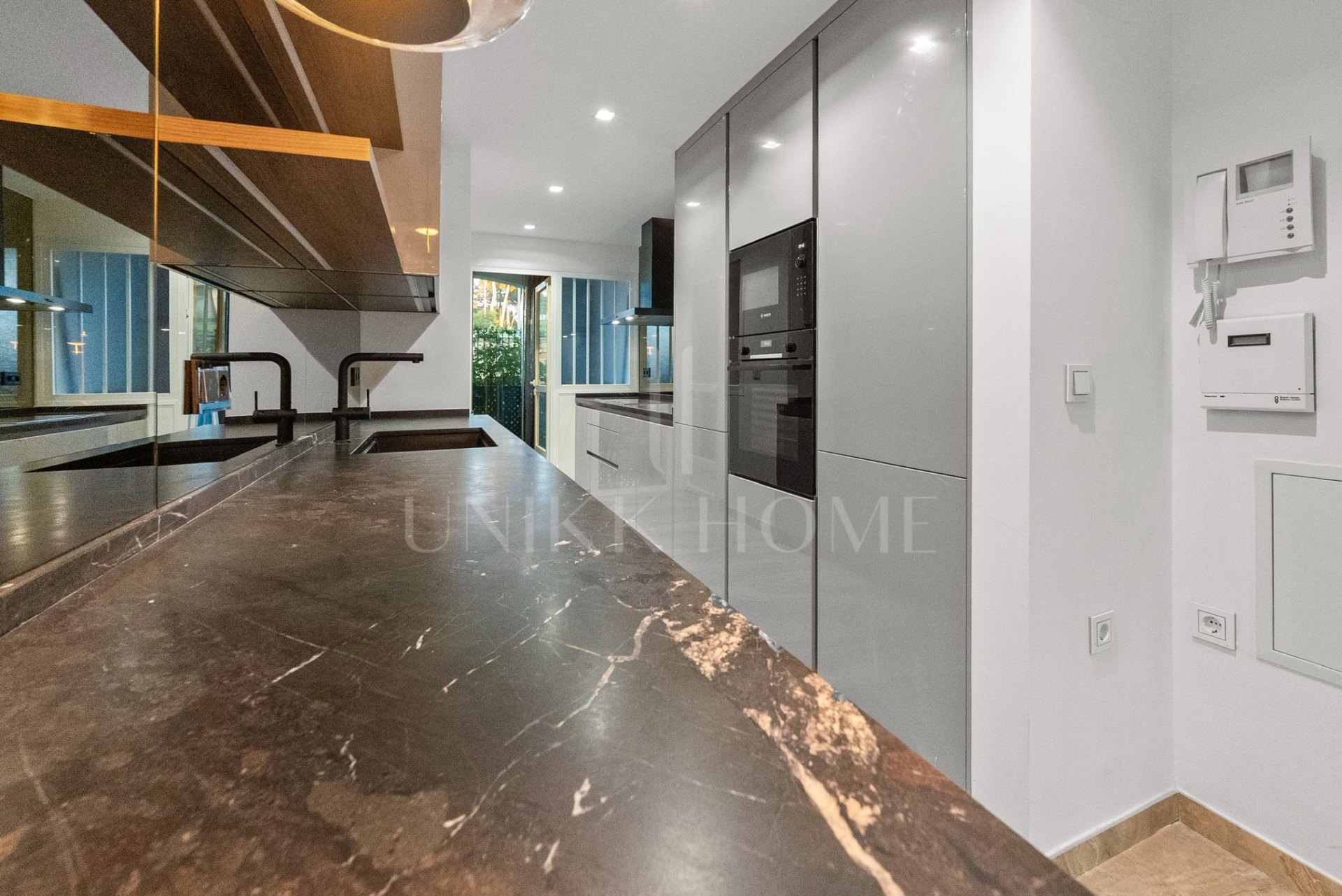 Apartamento Planta Baja en venta en Balcones de Puente Romano, Marbella Milla de Oro
