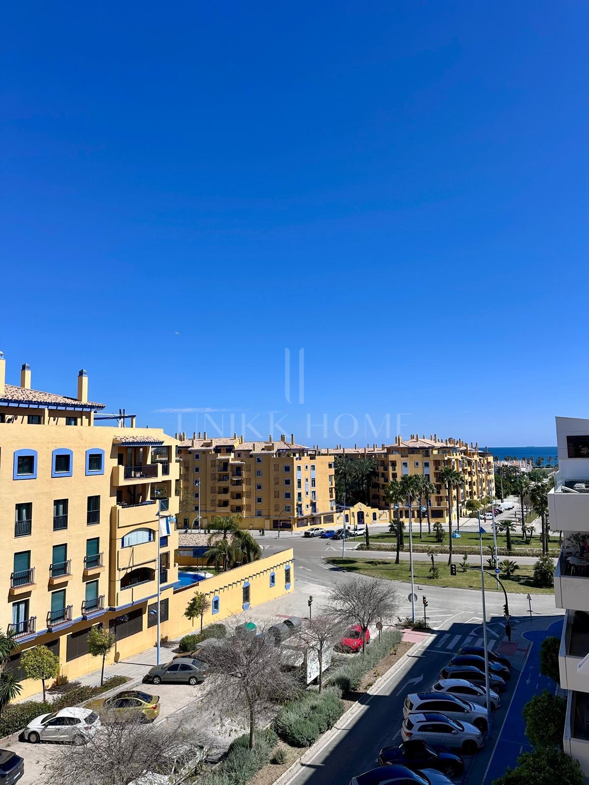 Atico Duplex en venta en Cortijo Blanco, San Pedro de Alcantara