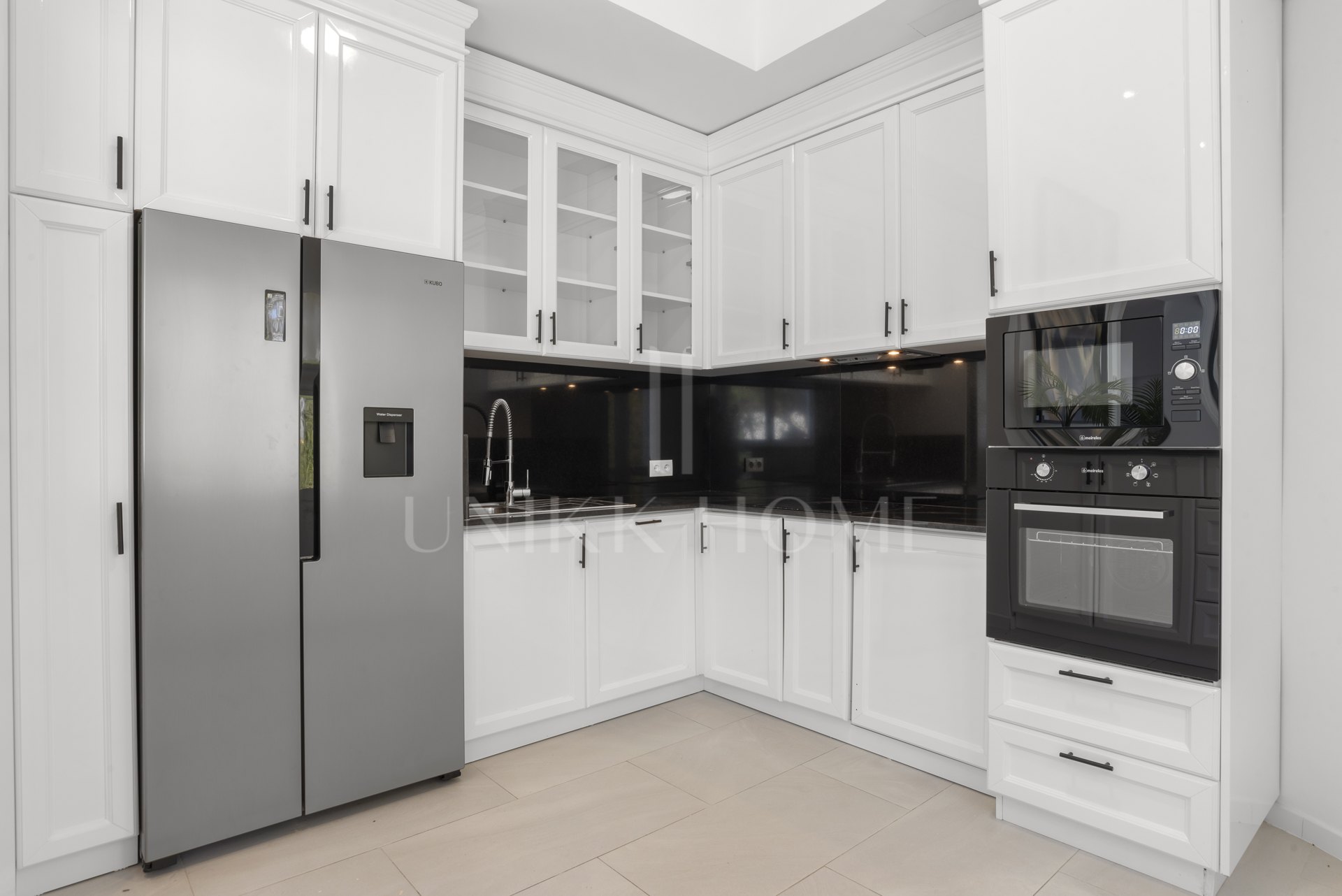 Exclusiva Villa Moderna en Nueva Andalucía | Marbella