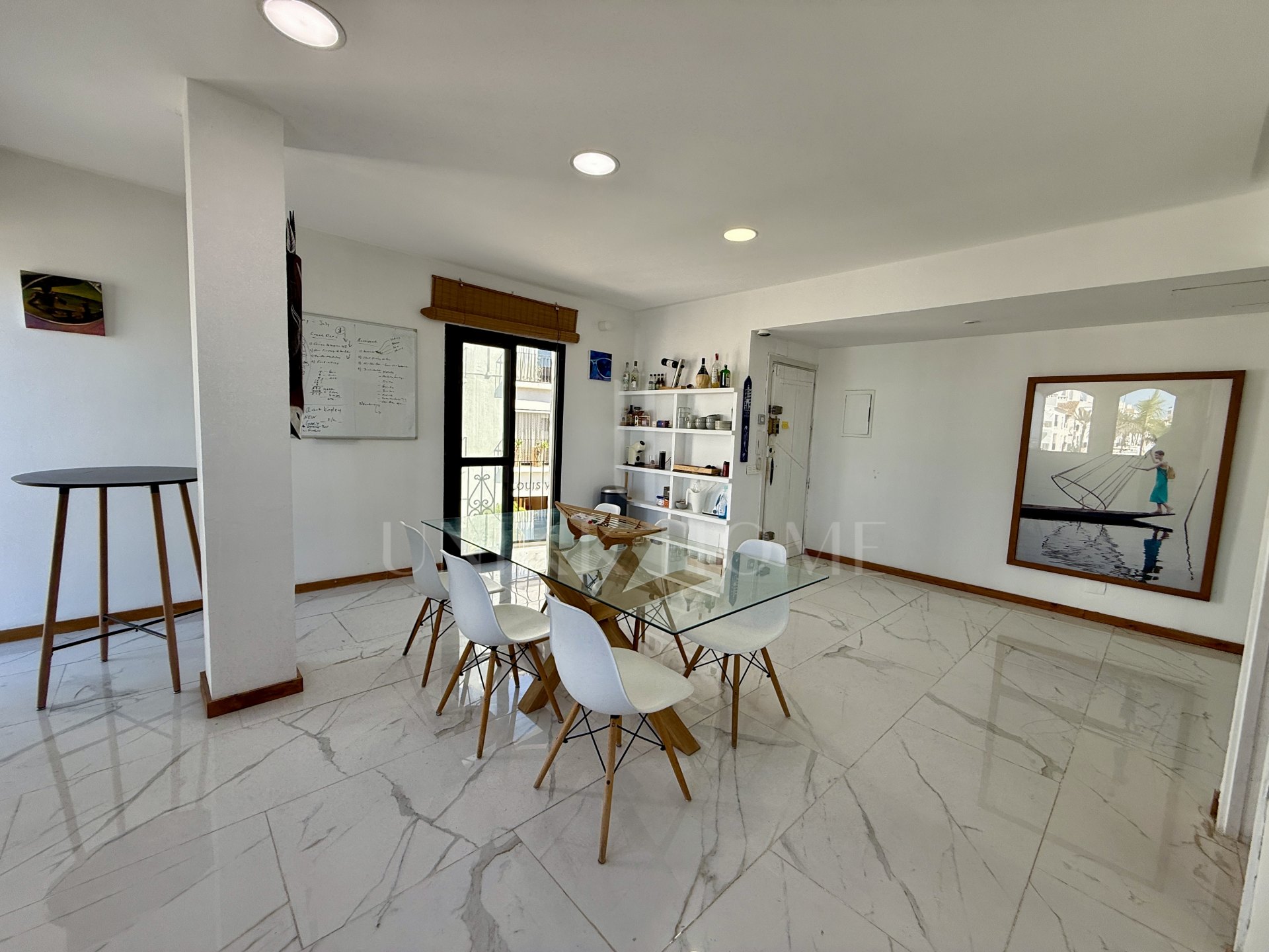 INVESTOR ALERT – Prime Marina Apartment in Puerto Banús with Panoramic Sea Views