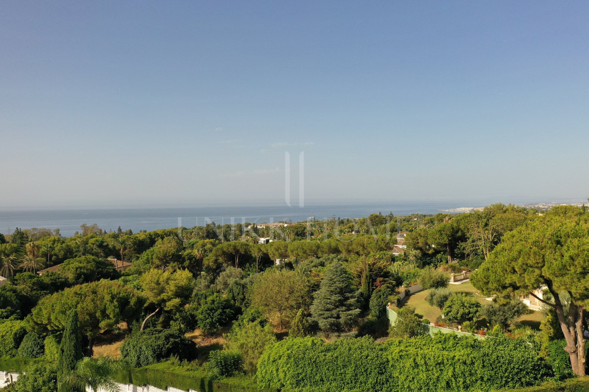 Plot for sale in Cascada de Camojan, Marbella Golden Mile