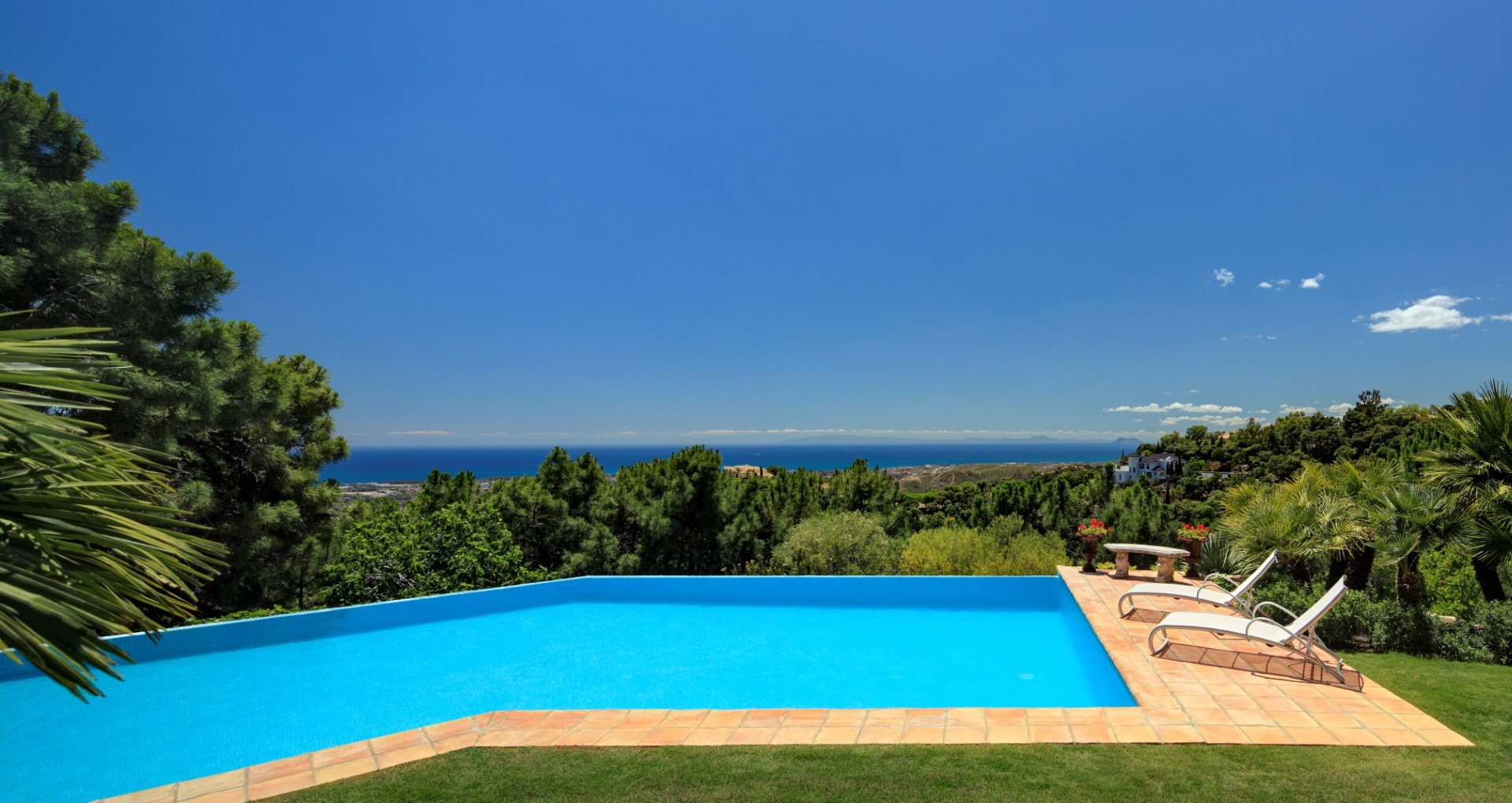 Invierta en las impresionantes vistas de Marbella