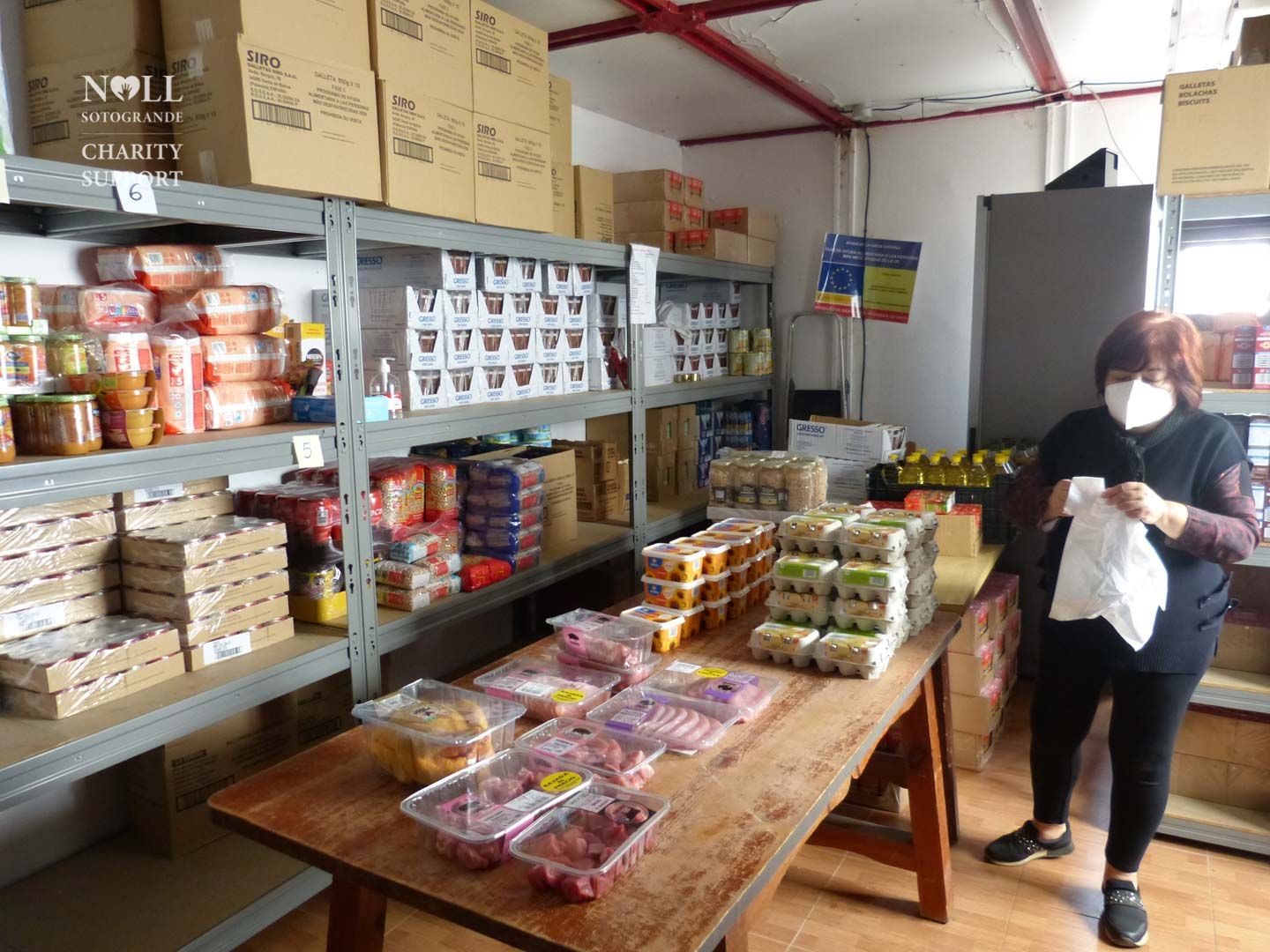 Stephanie Noll visits BACG Distribution Point in La Línea Kiosk. NOLL SOTOGRANDE CHARITY SUPPORT 2021