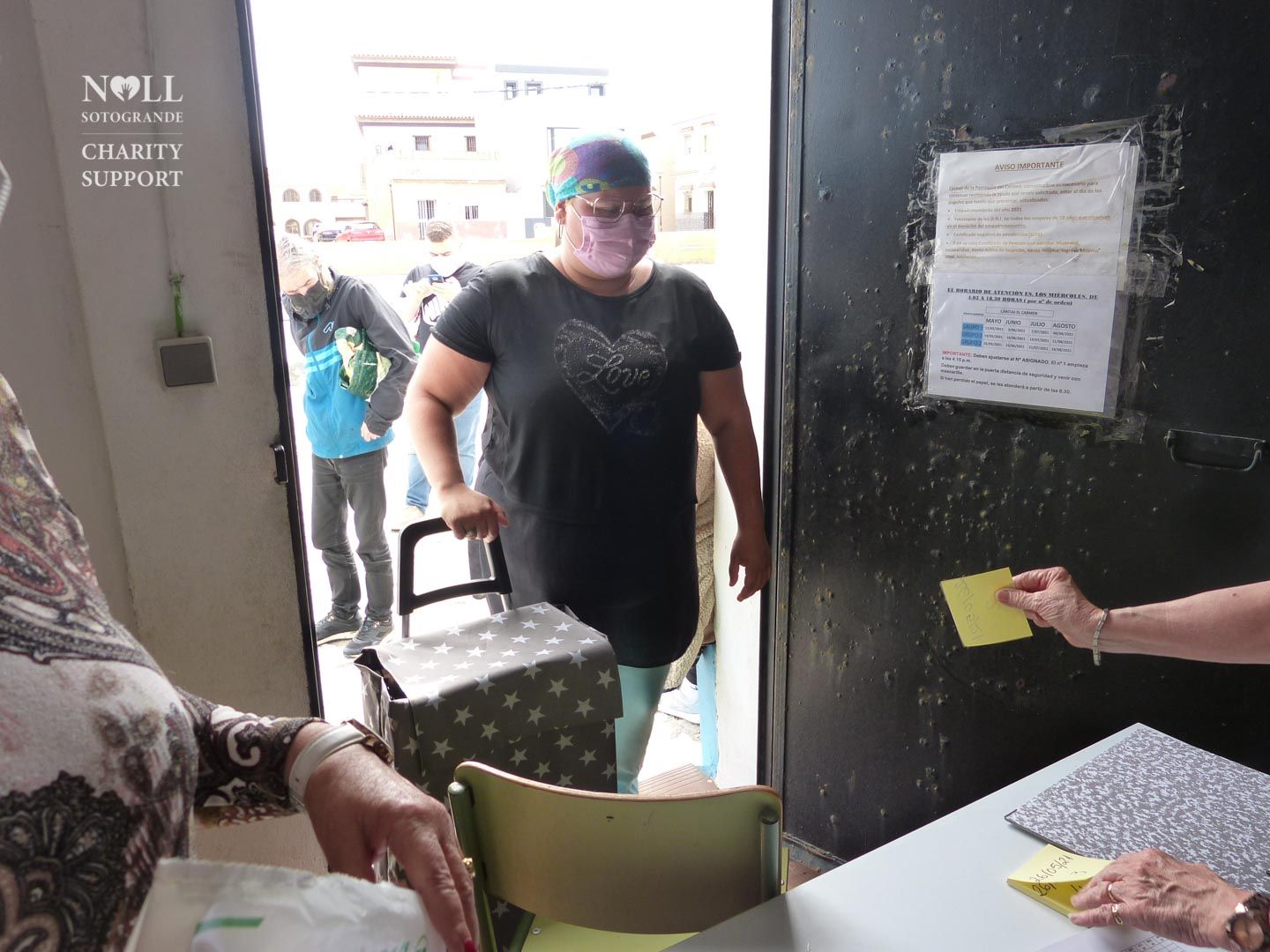Stephanie Noll visits BACG Distribution Point in La Línea Kiosk. NOLL SOTOGRANDE CHARITY SUPPORT 2021