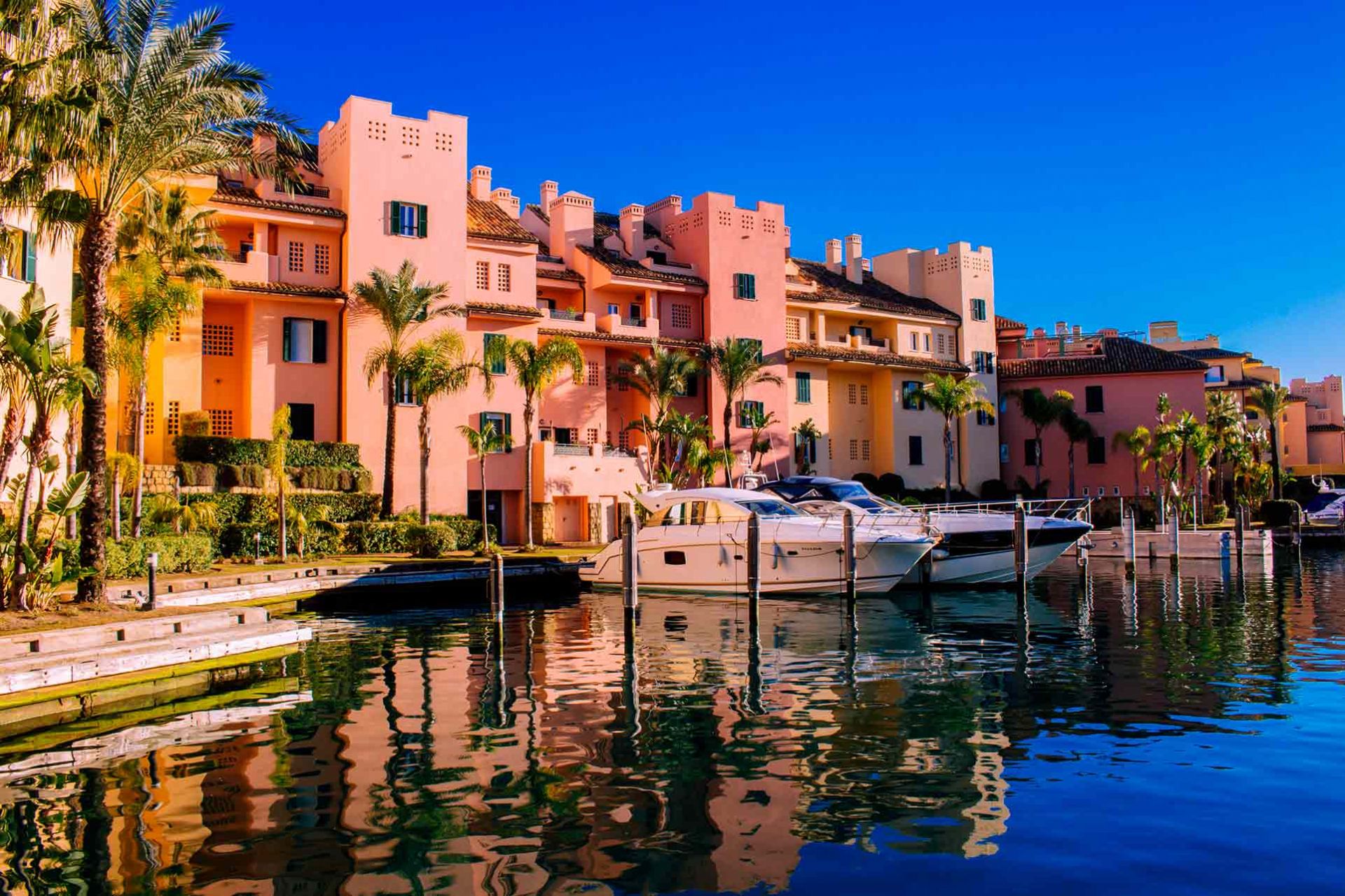 La Marina de Sotogrande, Cadiz. Apartments in Sotogrande Marina