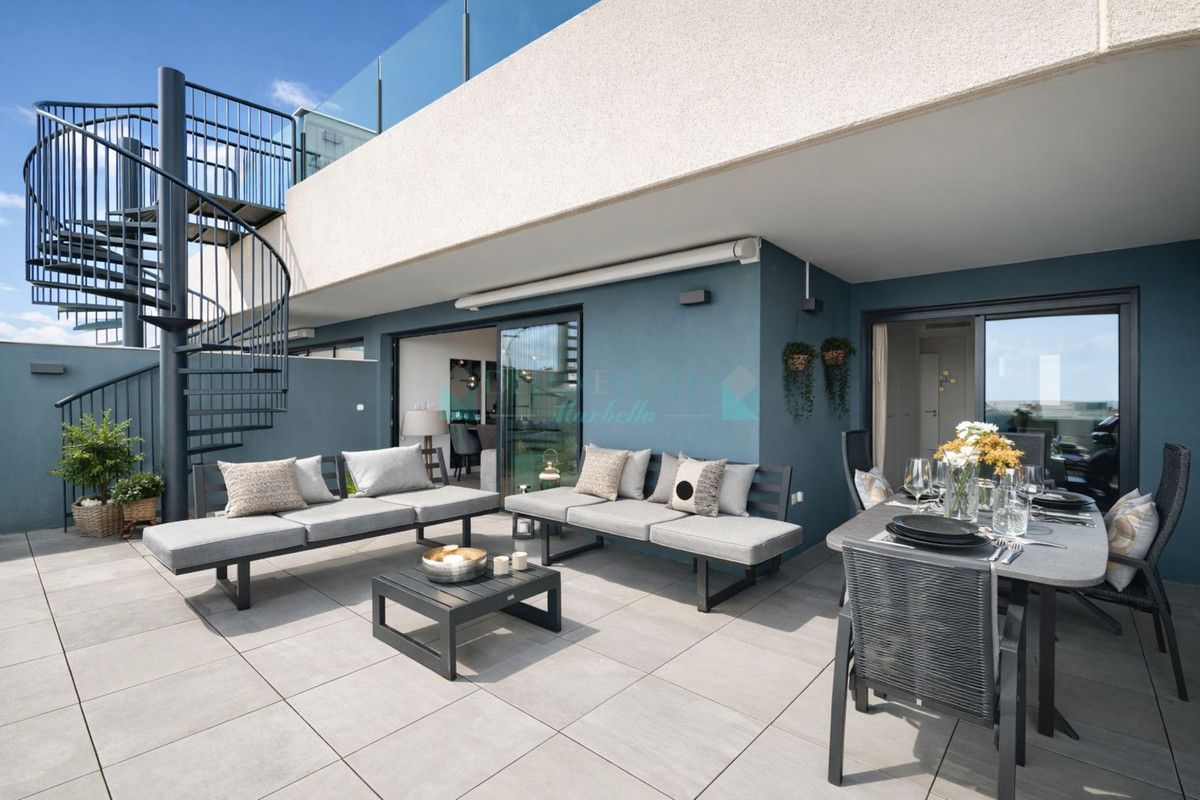 Ático en venta en Selwo, Estepona