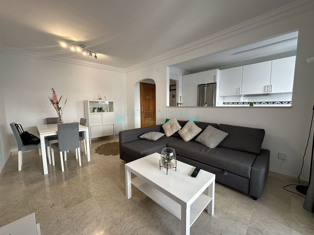 Apartment for sale in Estepona