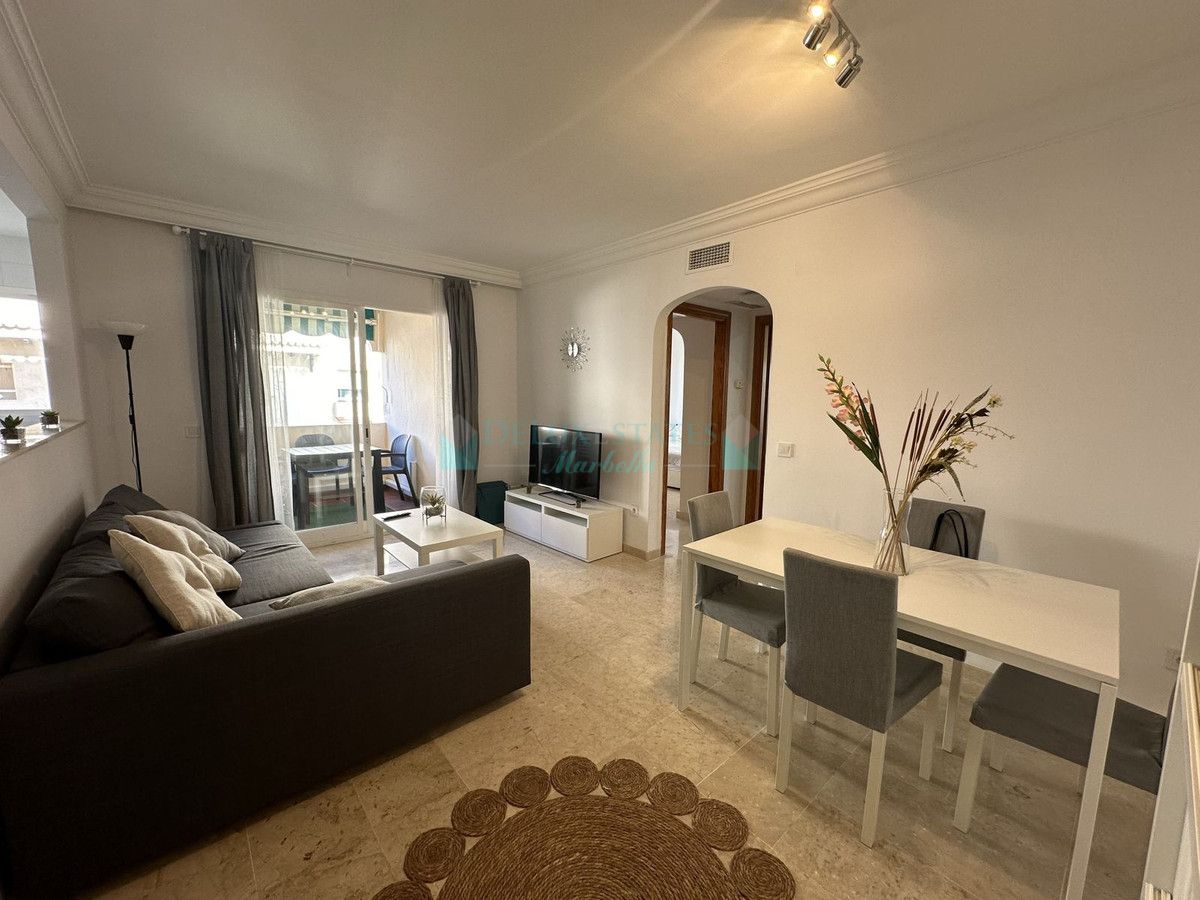 Apartment for sale in Estepona