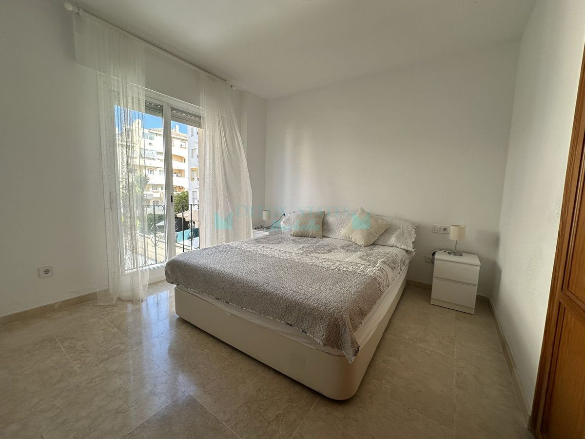 Apartment for sale in Estepona