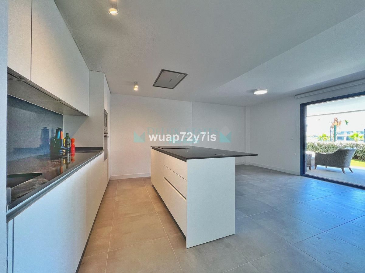 Apartamento Planta Baja en venta en Selwo, Estepona