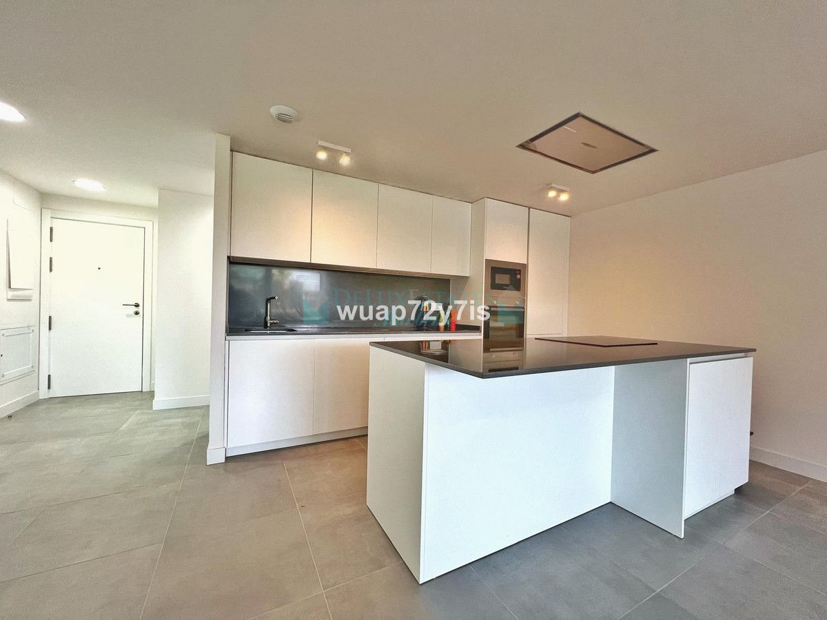 Apartamento Planta Baja en venta en Selwo, Estepona