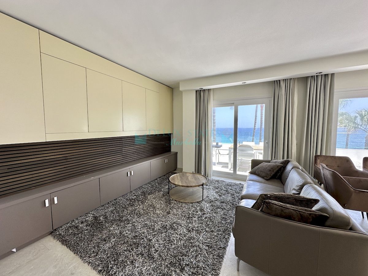Penthouse for sale in Estepona