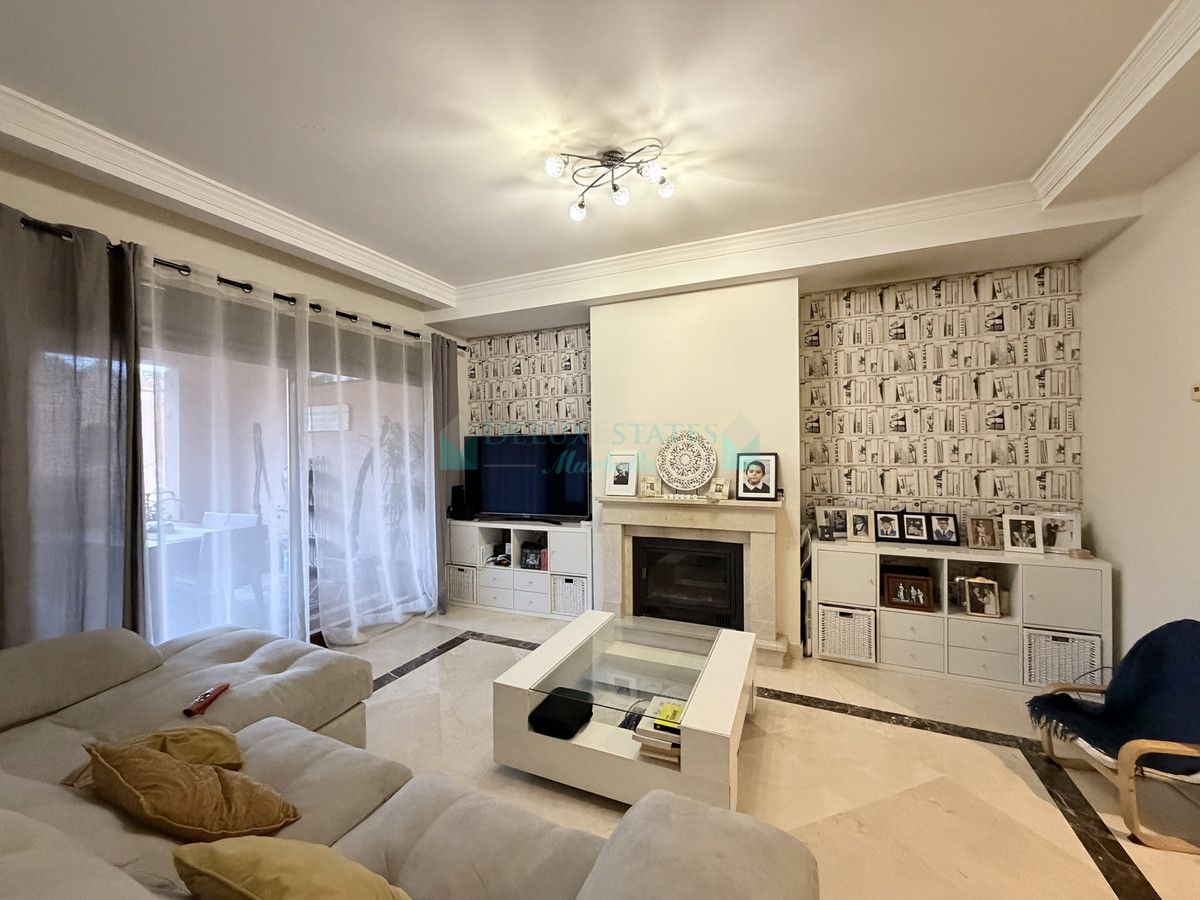 Semi Detached Villa for sale in Estepona