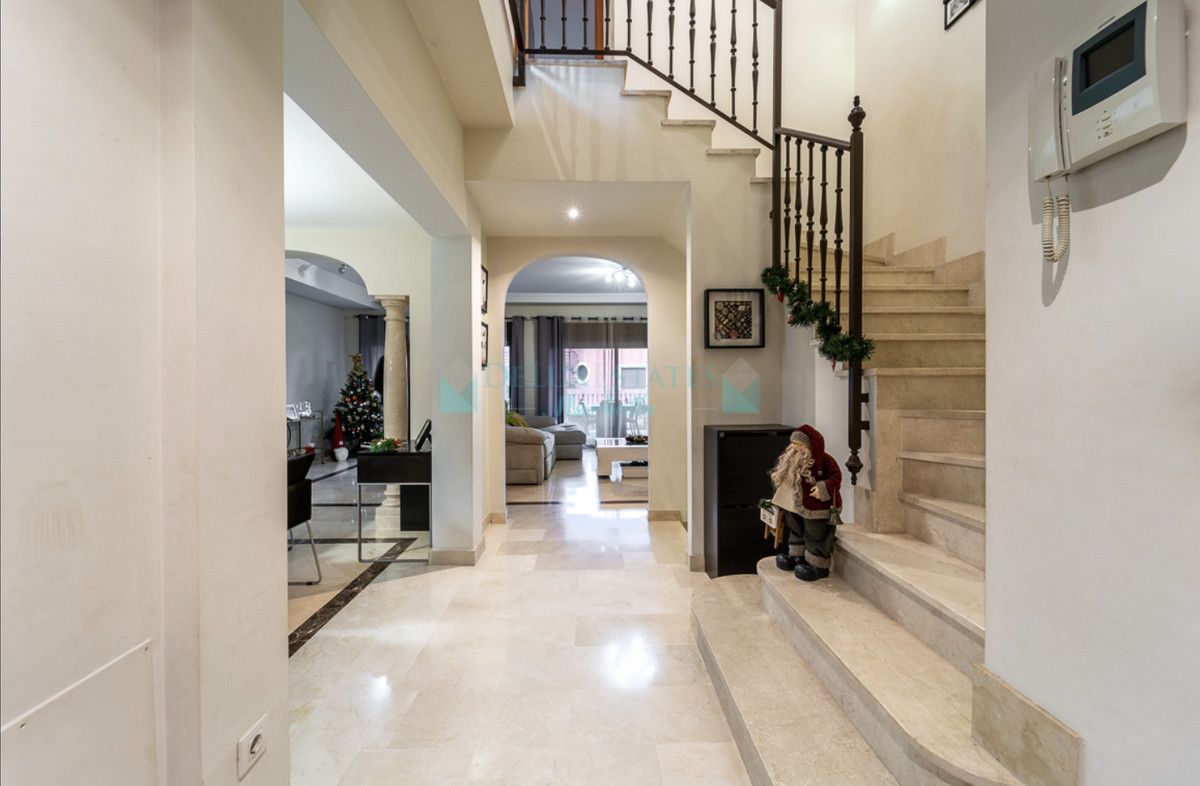 Semi Detached Villa for sale in Estepona