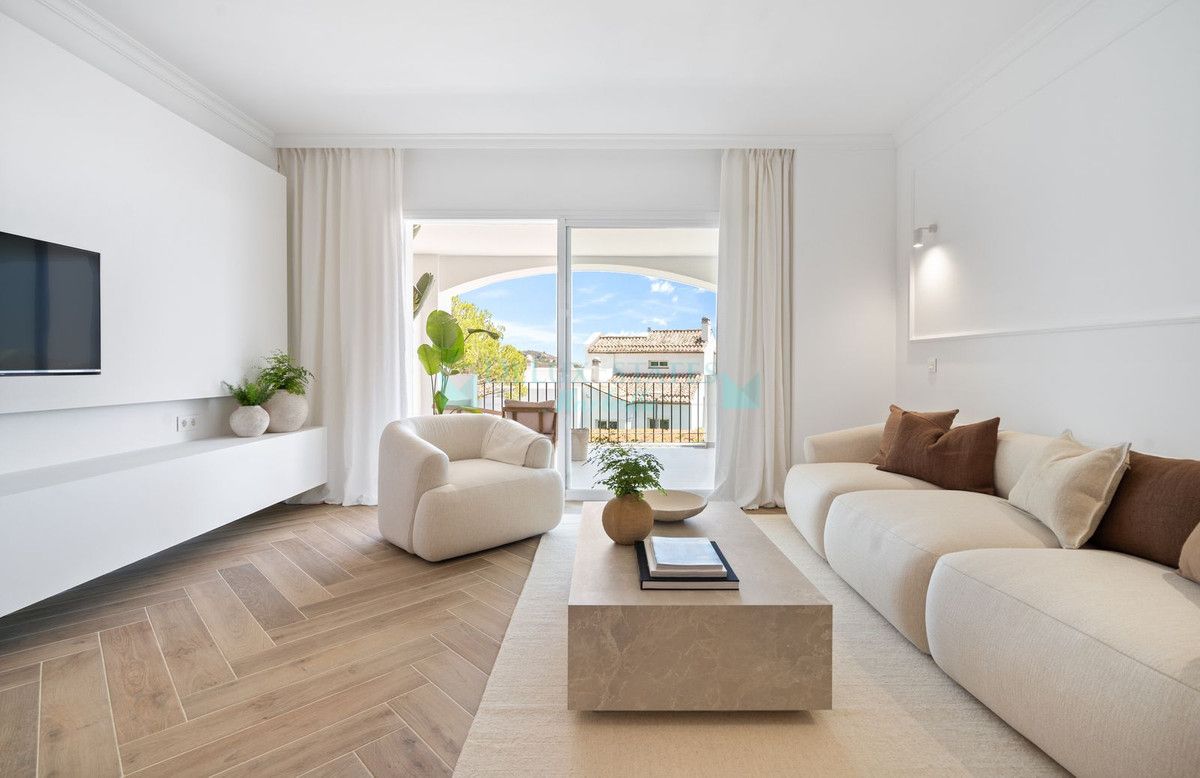 Apartamento en venta en La Quinta, Benahavis