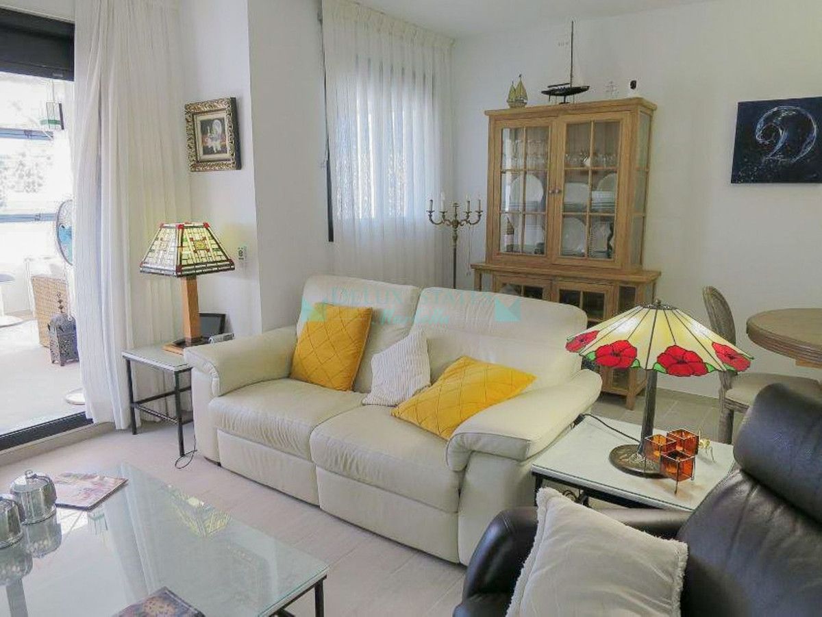 Apartamento en venta en Estepona