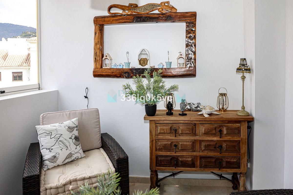 Ground Floor Apartment for sale in Benahavis