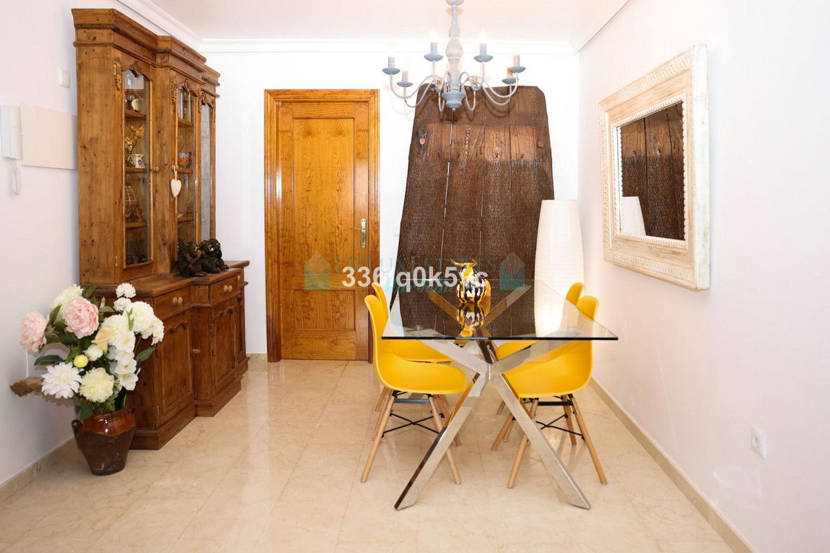 Ground Floor Apartment for sale in Benahavis