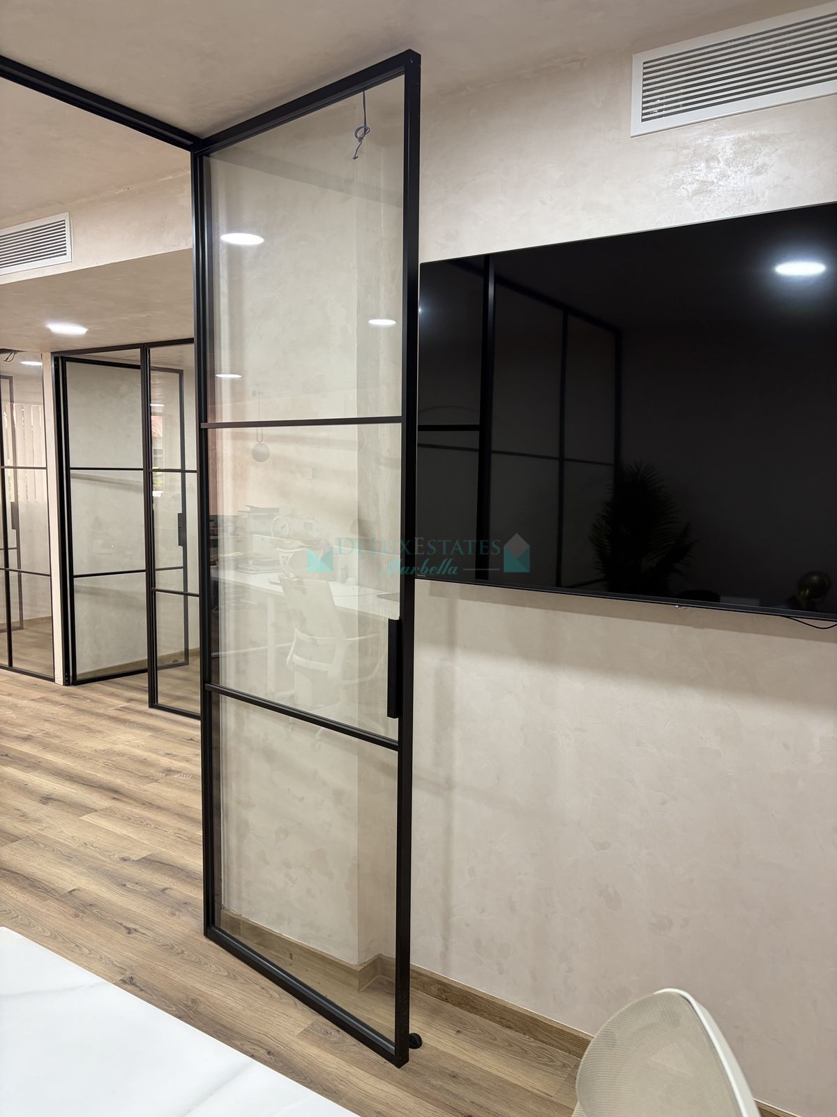 Oficina en alquiler en Nueva Andalucia