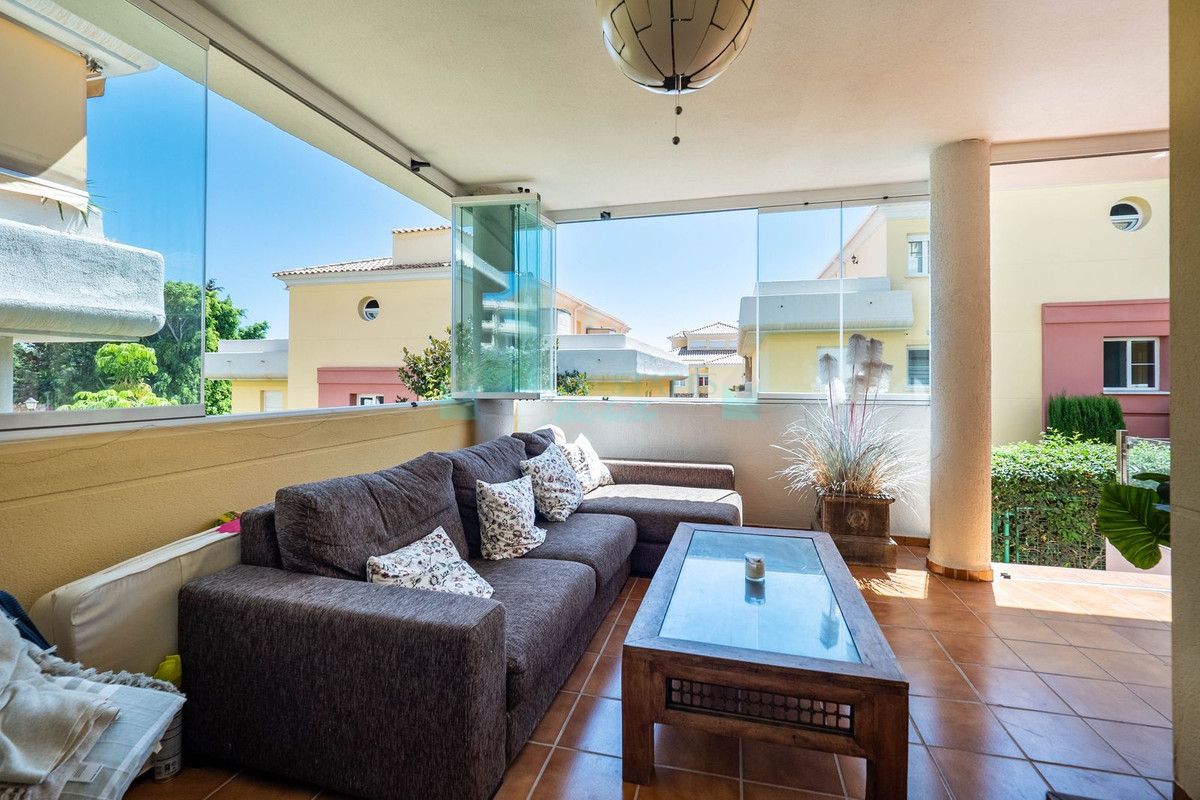 Ground Floor Apartment for sale in Cabopino, Marbella East