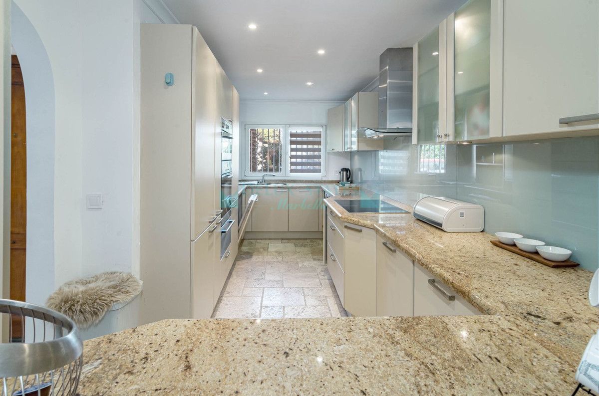 Adosado en alquiler en Nueva Andalucia