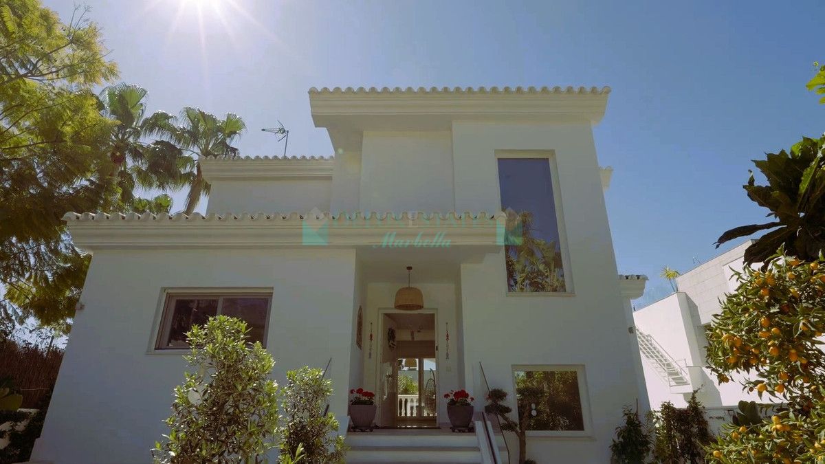 Villa for sale in Marbella Golden Mile