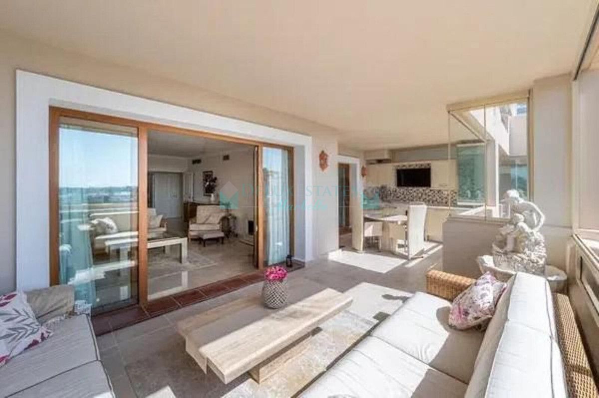 Apartamento en venta en Estepona