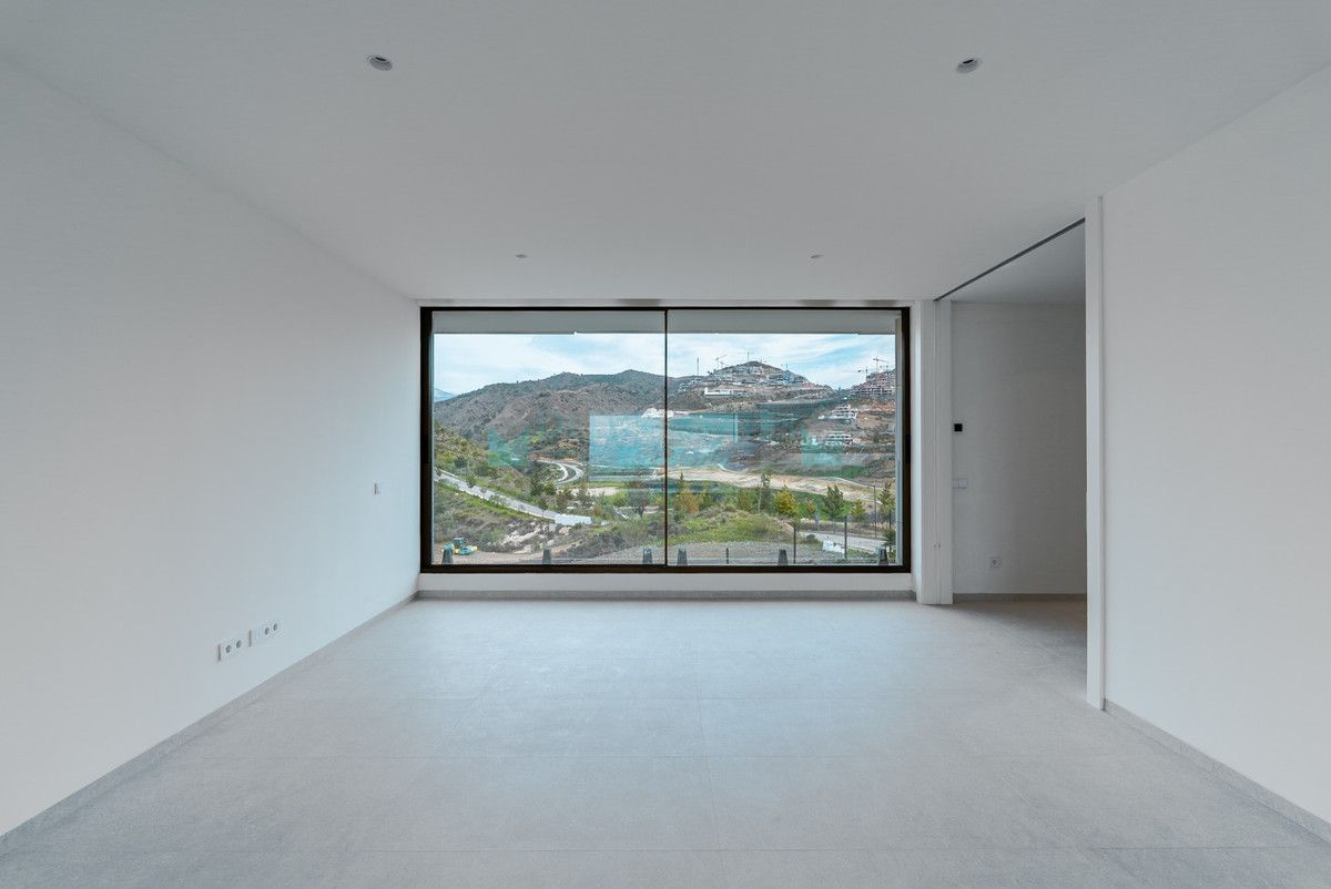 Apartamento en venta en Benahavis