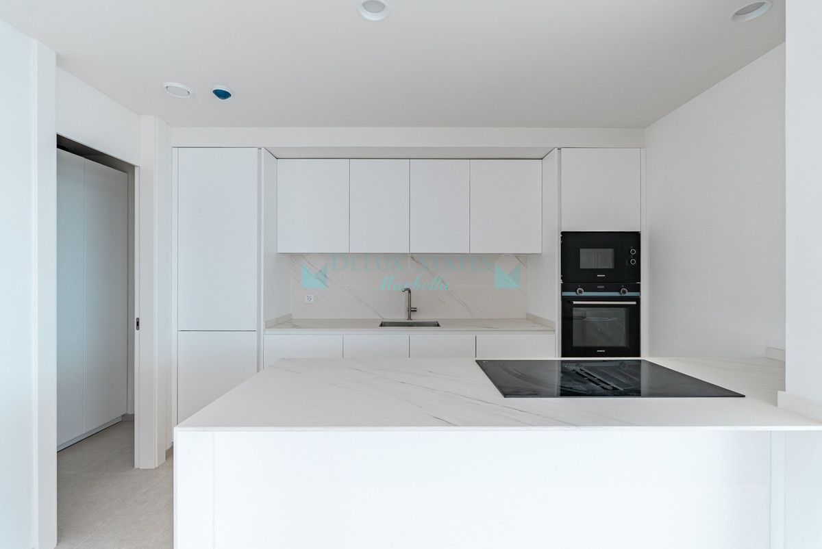 Apartamento en venta en Benahavis