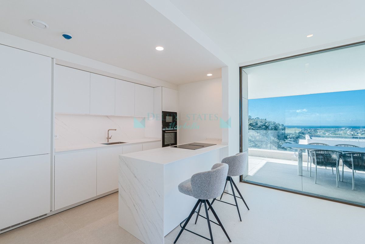 Apartment for sale in Benahavis