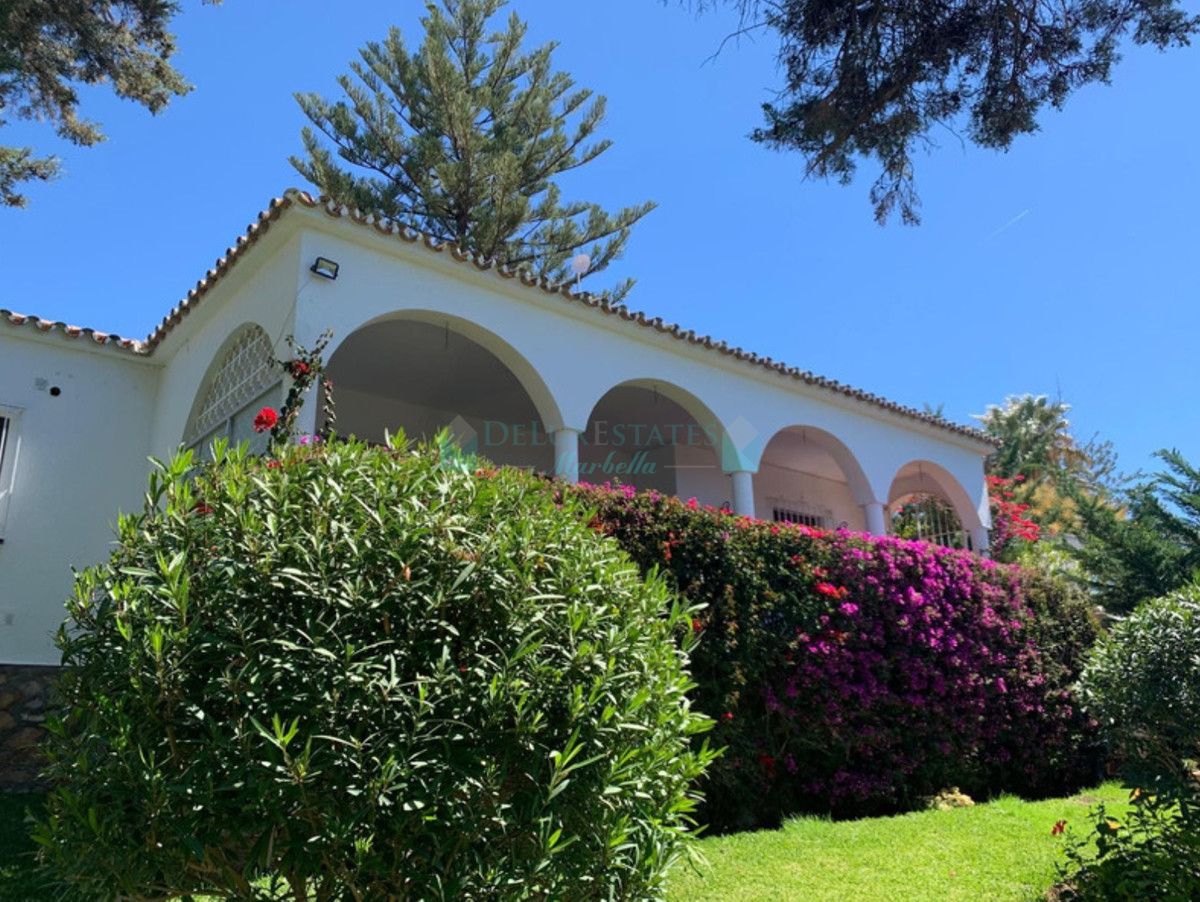 Villa for sale in Marbesa, Marbella East
